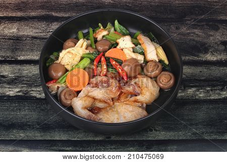 Fried Big Noodle Topped Mixed Vegetables For Organic Food.