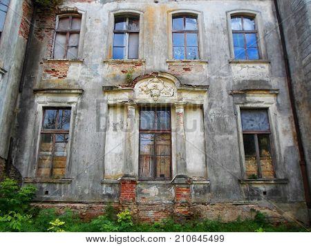 Abandoned palace in Belarus (Zheludok, Grodno region), built in the early twentieth century, example of Art Nouveau style
