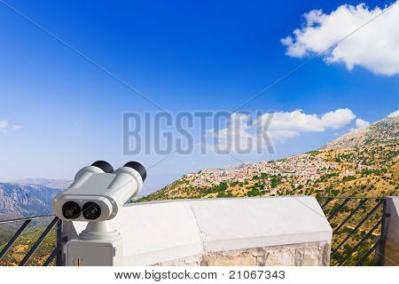 Dalekohledy a Arachova na horu Parnas, Řecko