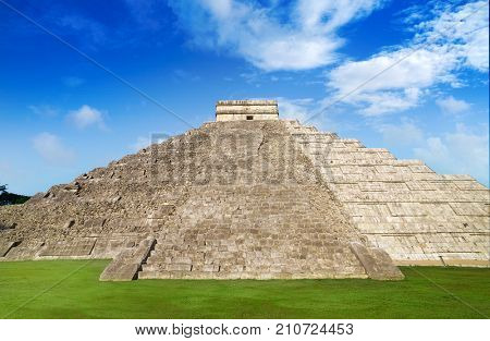Chichen Itza pyramid El Templo Kukulcan temple in Mexico Yucatan
