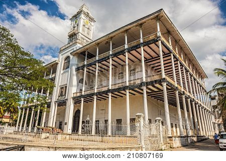 STONE TOWN, ZANZIBAR - OCTOBER 24, 2014: House of Wonders or Palace of Wonders in Stone Town housing the Museum of History and Culture of Zanzibar and the Swahili Coast.