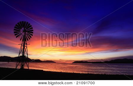 vindmølle solnedgang
