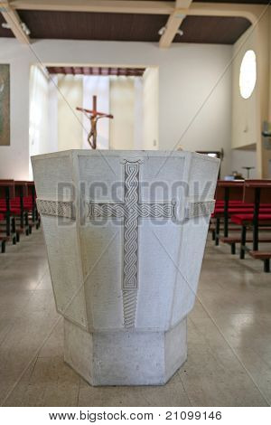 Detalje af sten dåbskapellet