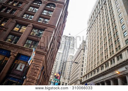 Chicago Illinois City Skyscrapers, Cloudy Sky Background