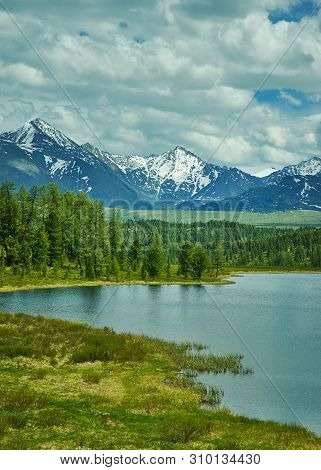 Mountain Altai , Ulagansky Lake