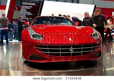 Genève - 8 marts: The Ferrari FF udstillet på 81 International Motor Show Palexpo-Genève på M