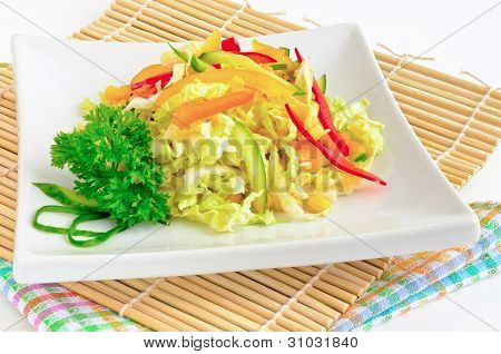 ผสมสลัดสีสันสด