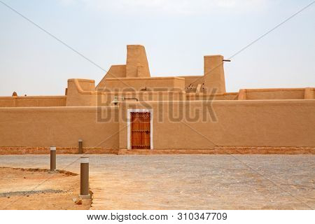 Streets of the old city Diriyah near Ar Riyadh, Kingdom of Saudi Arabia