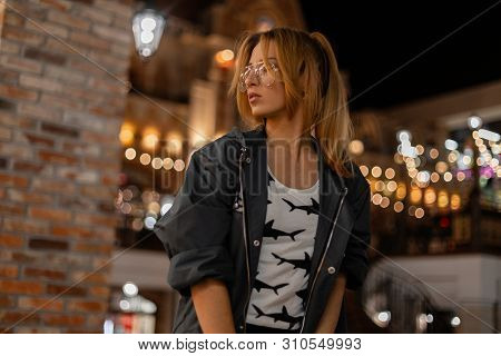 Pretty Attractive Image Photo Free Trial Bigstock