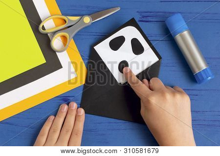 How To Make Original Envelopes For Halloween Greetings. Step 6