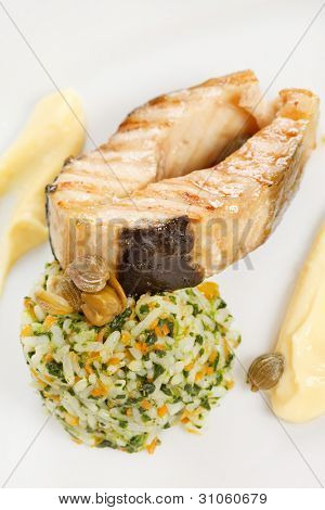 fisk bøf med ris