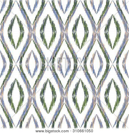 Ikat Ogee Seamless Vector Pattern Design. Ethnic Fabric Print Geometric Ikat Pattern. Smooth Ogee Se