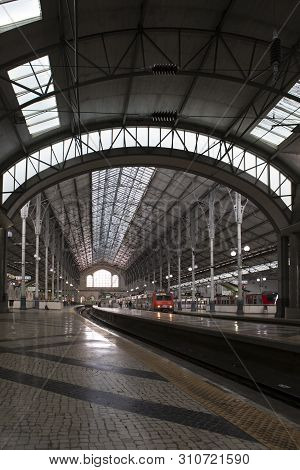 Lisbon, Portugal-october 29, 2018: Rossio Railway Station In Lisbon At 29 October, 2018