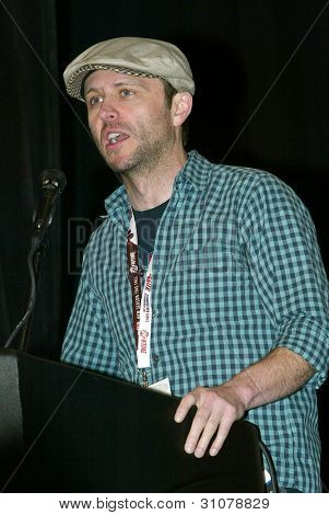ANAHEIM, CA - 16 marzo: Chris Hardwick frequenta il WonderCon annuale 26 su 16 marzo 2012 in Anahei
