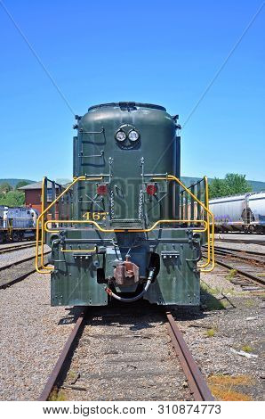 Scranton, Pa, Usa - Aug 7, 2010: Reading Railroad Rdg 467 Is A Alco Rs3 Diesel Locomotive In Steamto