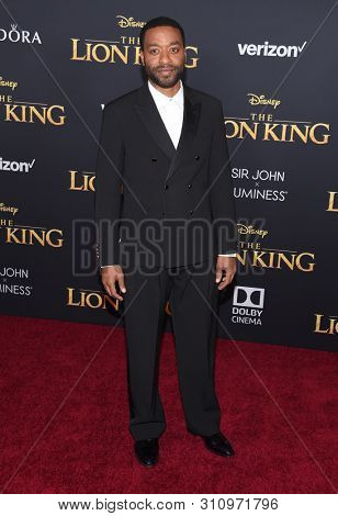 LOS ANGELES - JUL 09:  Chiwetel Ejiofor arrives for Disney's 'The Lion King' World Premiere on July 09, 2019 in Hollywood, CA                
