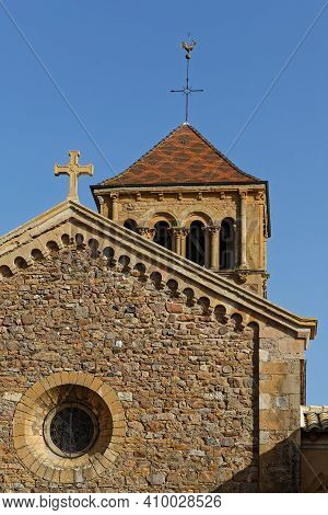 Salles-arbuissonnas Hides The Last Romanesque Cloister Of The Rhône Department