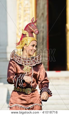unbekannten Schauspielerin Asawa Leela Tanz zeigen