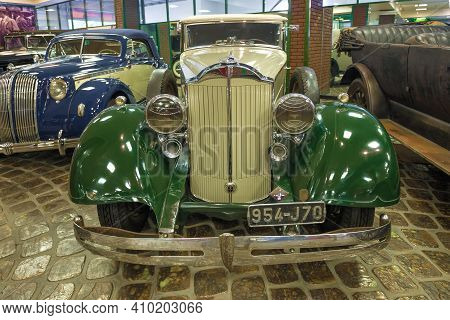 Arkhangelskoe, Russia - August 26, 2020: Retro Car Packard Eight Close Up. Front View. Vadim Zadoroz