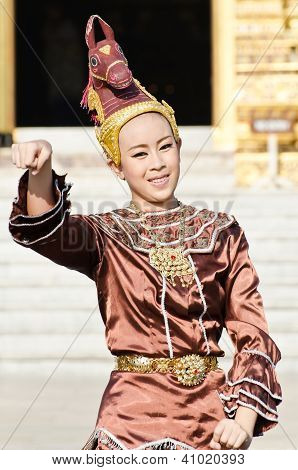 unbekannten Schauspielerin Asawa Leela Tanz zeigen