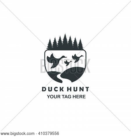 Three Duck Hunt Tree Logo Line Art Emblem Vector Template Illustration Design