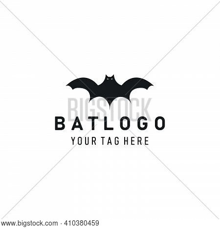Bat Silhouette Logo Graphic Vector Illustration Design