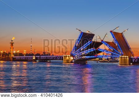 Neva river and open Palace (Dvortsovy) Bridge - St. Petersburg Russia