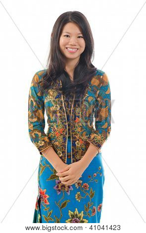 Jihovýchodní Asie ženu v tradiční batika kebaya oblečení, izolované bílé pozadí