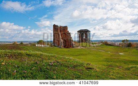 Las ruinas del antiguo Palacio en Bielorrusia