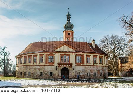 Tourists In Libechov, Old Abandoned Baroque Castle In Central Bohemia,czech Republic.romantic Buildi