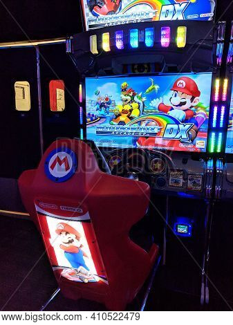 Honolulu - January 31, 2019:  Mario Kart Arcade Gp Dx Cabinet Unit On For Play At Dave And Busters I