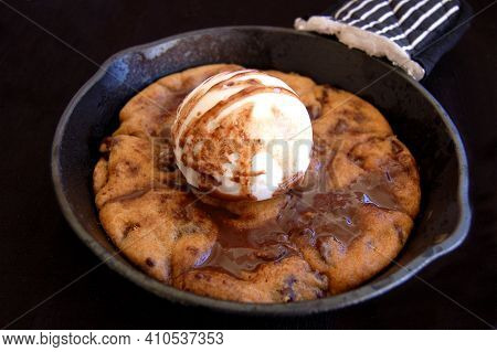 Ice Cream Chocolate Chip Skillet Cookie Dessert