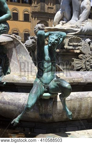 Firenze, Italy - April 21, 2017: Fountain Of Neptun By Bartolomeo Ammanati, Piazza Della Signoria, F