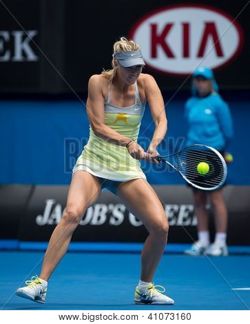 MELBOURNE - 14. ledna: Maria Sharapova Ruska v jejím prvním kole vyhrát nad Olga Puchkova nebo Russi