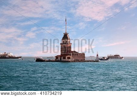 Sunset View From The Waters Of Bosporus Strait In The Centre Of Istanbul On Kiz Kulesi - Legendary M