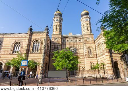 Dohany Synagogue (largest In Europe) In Center Of Budapest, Hungary