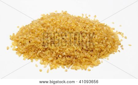 Halda krupice pšenice Bulgur izolované