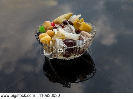 Traditional Chinese Iced Sweet Dessert Is Delicious Here Are Many Grains Including Sweet Potato Ball