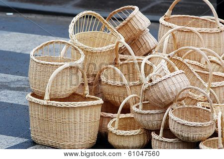 Wicker Baskets For Sale In Market