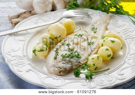 sole fish with potatoes