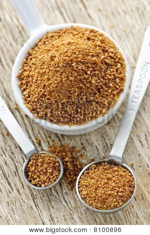 Coconut Palmzucker bei der Messung Löffel