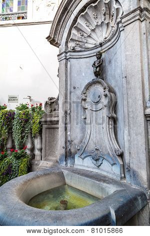 Manneken Pis Statue In Brussels