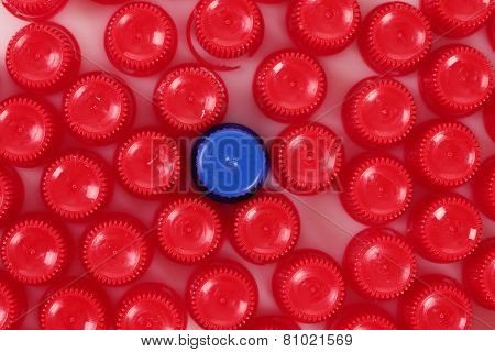 Caps