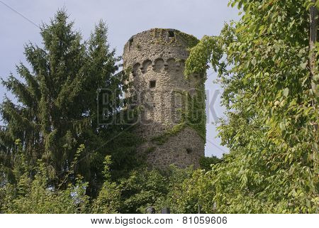 three-fourths shell tower