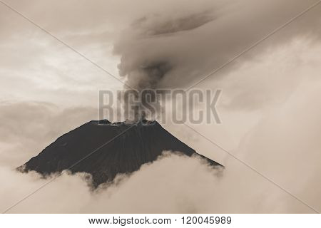 Pyroclastic Powerful Explosion, Tungurahua Volcano.
