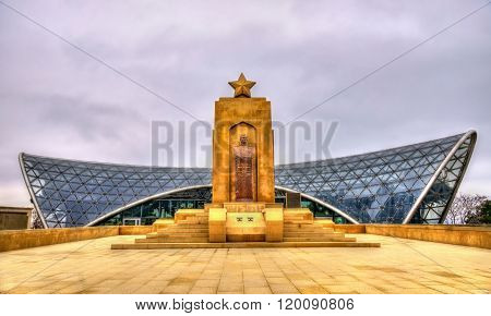 Memorial to Hazi Aslanov and station of funicular in Baku