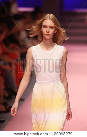 Adl Cengiz Abazoglu Catwalk