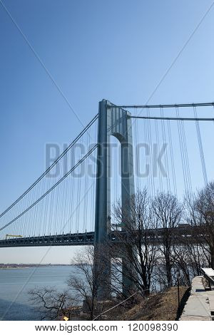 Verrazano-narrows Bridge
