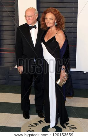 LOS ANGELES - FEB 28:  Barry Diller, Diane von Furstenberg at the 2016 Vanity Fair Oscar Party at the Wallis Annenberg Center for the Performing Arts on February 28, 2016 in Beverly Hills, CA