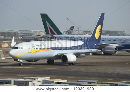 Boeing 737 Next Gen (VT-JBK) Jet Airways taxiing out. The Airport Of Abu Dhabi